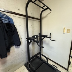 懸垂マシン　マット付きの画像