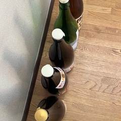 空の一升瓶　まとめての画像