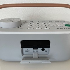 ソニー　お手元テレビスピーカー かんたん操作/防滴対応 / 「声」専用スピーカー搭載 テレビリモコン一体型 2020年の画像