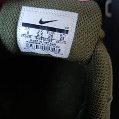 ナイキ　レディース　スニーカーの画像