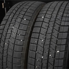 スタッドレスタイヤの画像