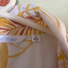 美品かりゆしウェア　XLの画像