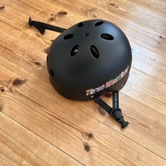 シルバーフォックス スケートボードヘルメットサイズ　Mの画像