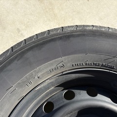 ハイエース　タイヤ　純正タイヤ
　の画像