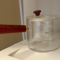 【新品・未使用】耐熱ガラス製 ティーポット 木柄ハンドル フィルター付き 茶漉し の画像