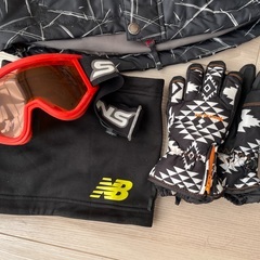 男児スキー服110〜130cm+小物セットの画像