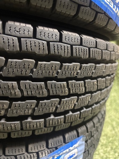 YOKOHAMA 145/80R12 80/78N LT タイヤ