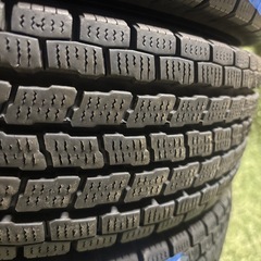 YOKOHAMA 145/80R12 80/78N LT タイヤの画像