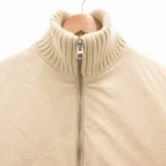 ZARA 白　アウター　ダウンの画像