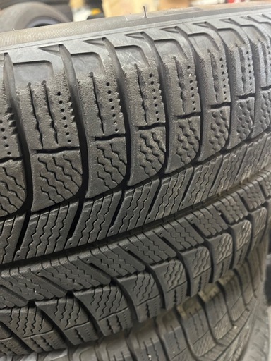 235/55R18 MICHELINスタッドレス　4本セット