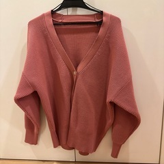 レディース　ピンク　ニットカーディガンの画像