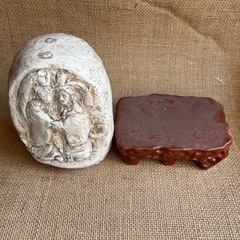 陶器の置物の画像