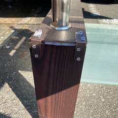 ガラステーブル　ジャンク扱い　足部分補修あり！の画像