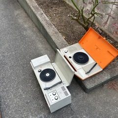 レコードプレイヤーの画像