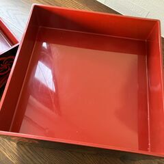 【中古】かわいらしい梅模様　三段重箱の画像