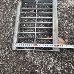 グレーチング　側溝　メッシュ　蓋の画像