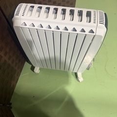 DeLonghiデロンギ　オイルヒーター美品です。の画像