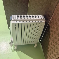 DeLonghiデロンギ　オイルヒーター美品です。の画像
