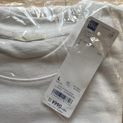 新品3枚
セットUNIQLO ・guTシャツの画像