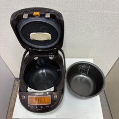 ⭐️ZOJIRUSHI⭐️ 象印 炊飯器 2022年 5.5合 大阪市近郊配送無料の画像