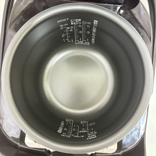 ⭐️ZOJIRUSHI⭐️ 象印 炊飯器 2022年 5.5合 大阪市近郊配送無料
