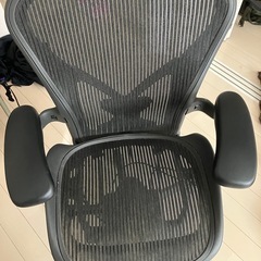 ハーマンミラー　アーロンチェアの画像
