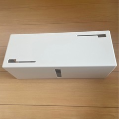 バッファロー BUFFALO ケーブルボックス 電源タップ&ケーブル収容 Lサイズ ホワイト BSTB01LWHの画像