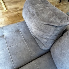 コストコ　コストコ　グレー 3人掛けソファ モダンデザインの画像