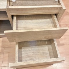 LOWYA ドレッサーテーブルの画像