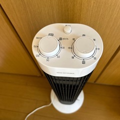 縦型扇風機の画像
