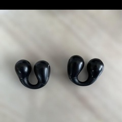 ワイヤレスイヤホン ブラック 充電ケース付きの画像