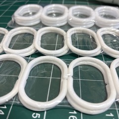 カーテンレールのフック36個 新品未使用の画像