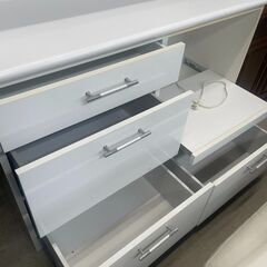リサイクルショップどりーむ天保山店　No5167 キッチンボード　レンジボード　クラフトコガ　大容量　セパレート　人気の白🎵の画像
