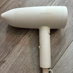 SALONIAヘアドライヤー
の画像