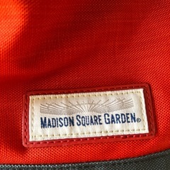 ★ 美品! MADISON SQUARE GARDEN マディソンスクエアガーデン 2WAY リュック 赤
の画像