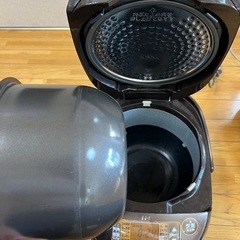 象印 IH炊飯ジャー 2020年製NP-VZ18 一升炊き　 極め炊き1,8Lの画像