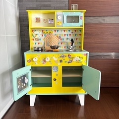 おままごとキッチン シールだらけ！の画像