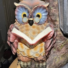 フクロウの置物の画像