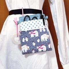 ナースポケット オーガナイザー シザーポケット 作業ポーチ サコッシュ ハンドメイドの画像