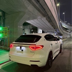 マセラティ　レヴァンテ　即取引