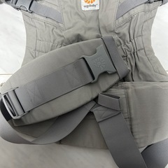 ergobaby エルゴベビー　エルゴ　抱っこ紐　グレーの画像