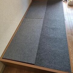 シングルベッドフレーム　収納付き (無料)の画像