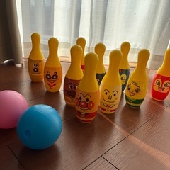 アンパンマン ボーリング ピン10本＋ボール2個 フルセットの画像