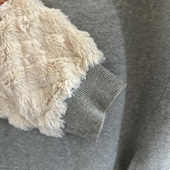 スウェットフリル袖韓国ブランドの画像