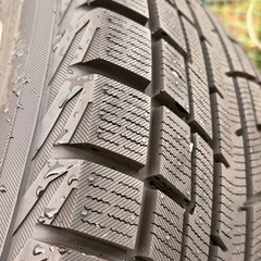 ヨコハマ iceGUARD アイスガード 195/65R15 2023年製 スタッドレス 4本 溝ありの画像