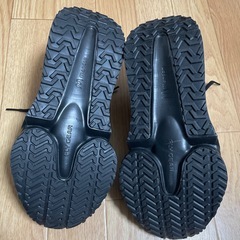 新品　ワークマン　スニーカー 25cmの画像
