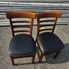 飲食店　イスの画像