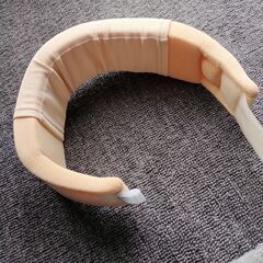 首の固定に！の画像