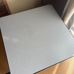 こたつテーブル　12月19日頃までの画像