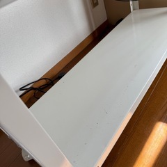 スチールラック　白　カウンター下の画像